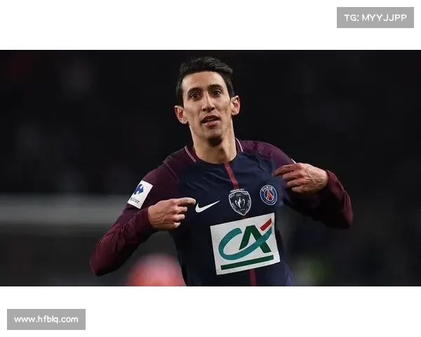 以莫塔为例解析现代中场多功能角色的演变与特点